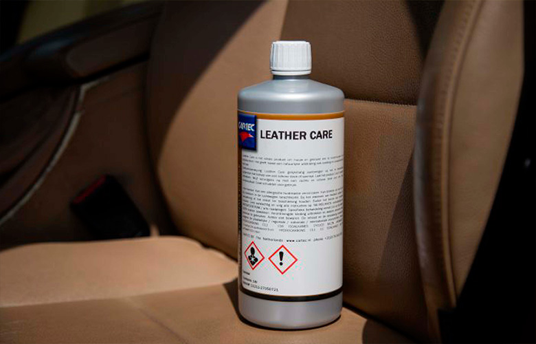 Cartec: Limpar, tratar e proteger as superfícies em pele do carro. Como tudo funciona!